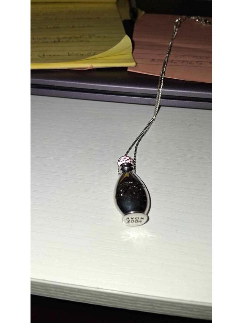 2004 Avon necklace necklace